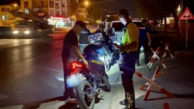 Malatya’nın Battalgazi ilçesinde polis ekiplerinin gerçekleştirdiği uygulamada şüpheli şahıslar ile