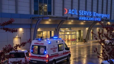 Hayati tehlikesi bulunan yaralı, Battalgazi Devlet Hastanesi’ndeki müdahalenin ardından sevk