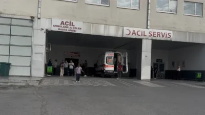 Yeşilyurt’ta çatıda çalışırken düşen Mustafa Özarslan, kaldırıldığı hastanede yaşamını yitirdi.
