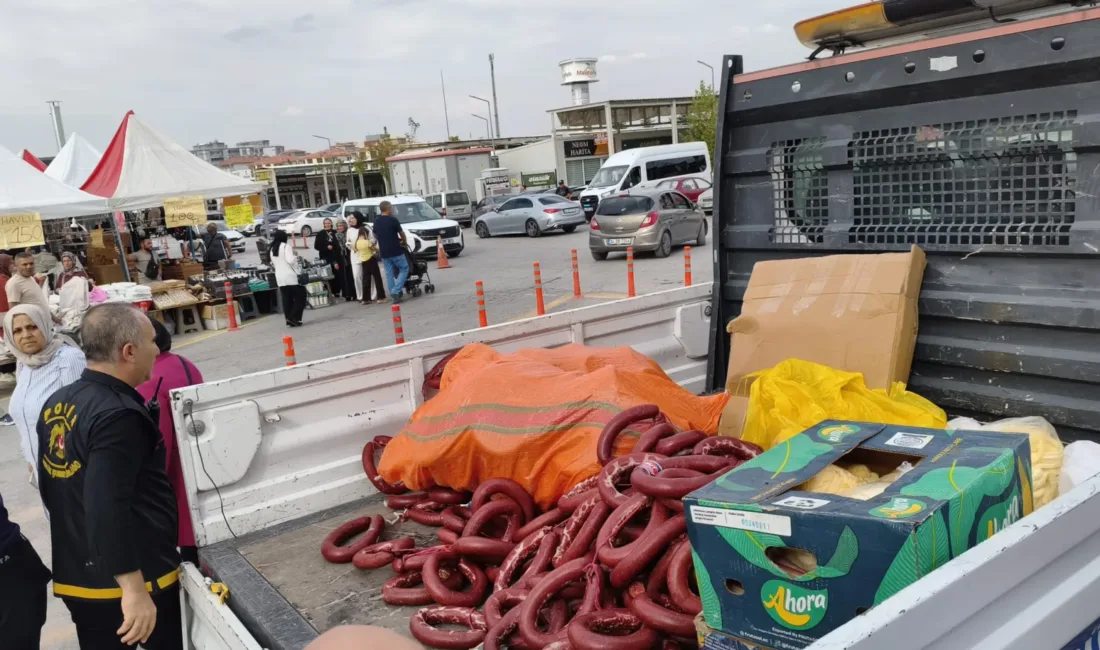 Yöresel Ürünler Fuarı’ndaki denetimlerde 230 kilogram sucukta tavuk eti, 600