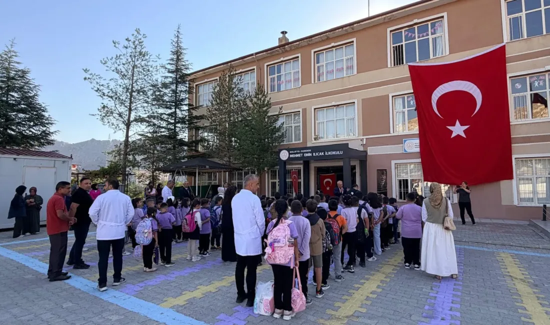 Darende’de 2026-2027 eğitim yılı başladı İlçede 30 eğitim kurumunda 429 öğretmen ve 4 bin 55