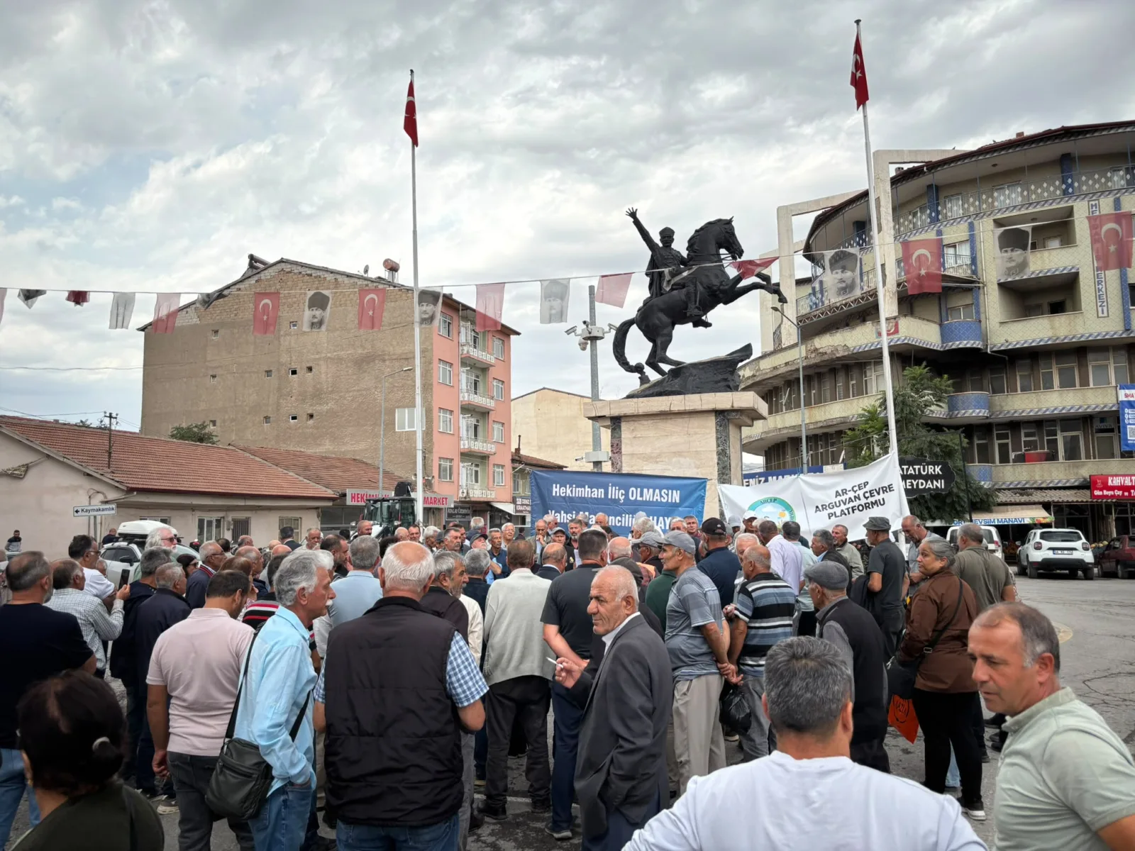 Vatandaşlar ve çevre platformları, tarım alanları ile su kaynaklarının korunmasını