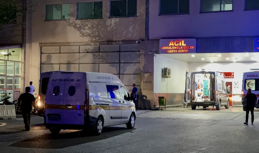 İş Yerinde Ateş Alan Silahtan Genç Yaralandı Malatya Yeşilyurt’ta silahtan çıkan mermi bir gencin bacağını sıyırdı; 1
