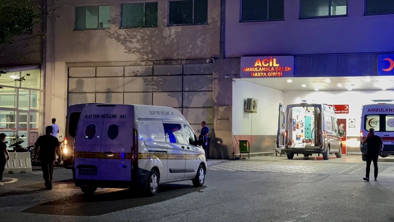 Malatya Yeşilyurt’ta silahtan çıkan mermi bir gencin bacağını sıyırdı; 1