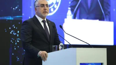 Bakan Işıkhan, ağustosta istihdamın 136 bin kişi artarak 32 milyon
