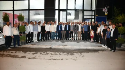 Salih Karademir, Mahmut Boyraz ve Oğuzhan Atay Sadıkoğlu’na başarı diledi.