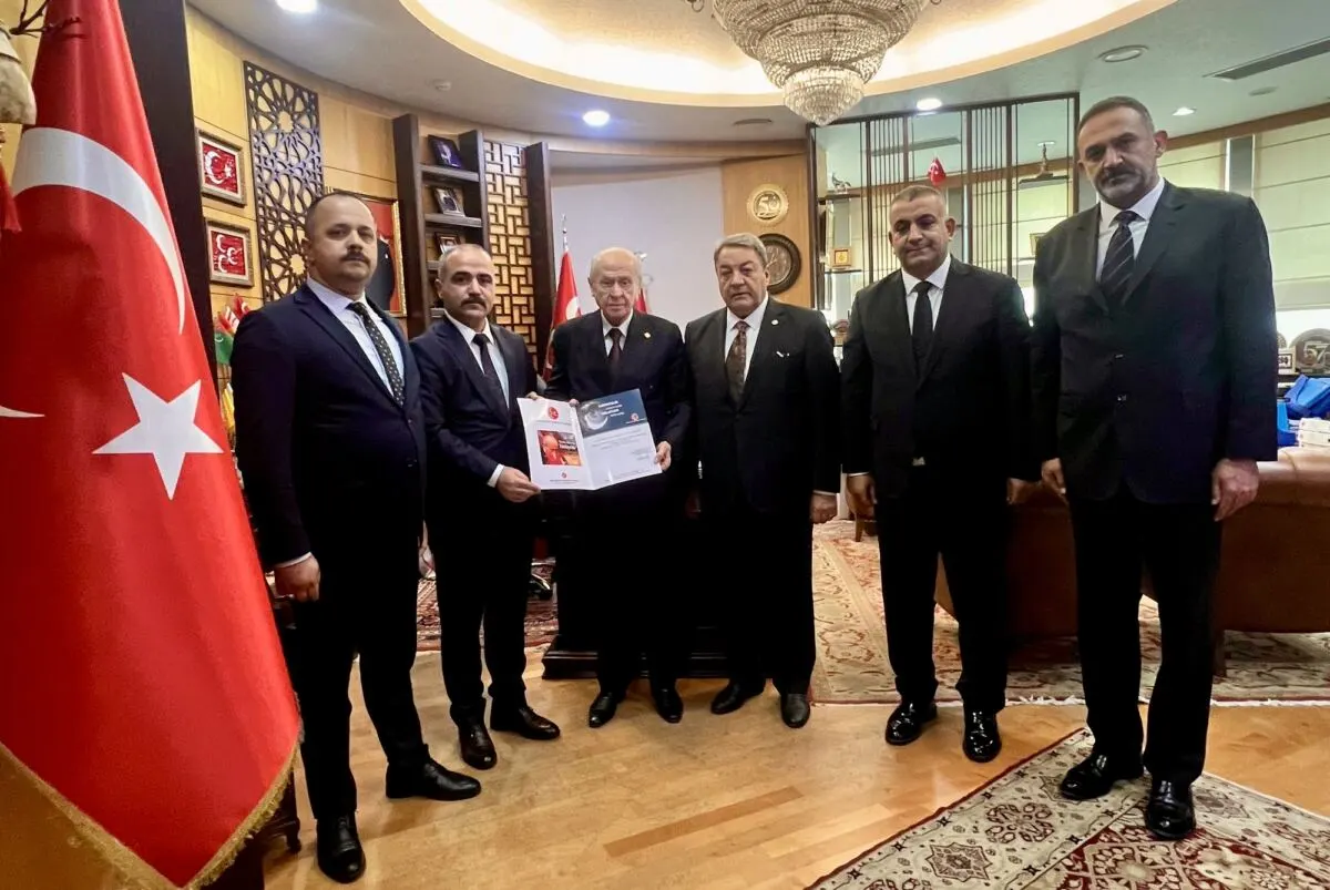 MHP Malatya İl Başkanı Turgay Şengönül ile Milletvekili Mehmet Fendoğlu,