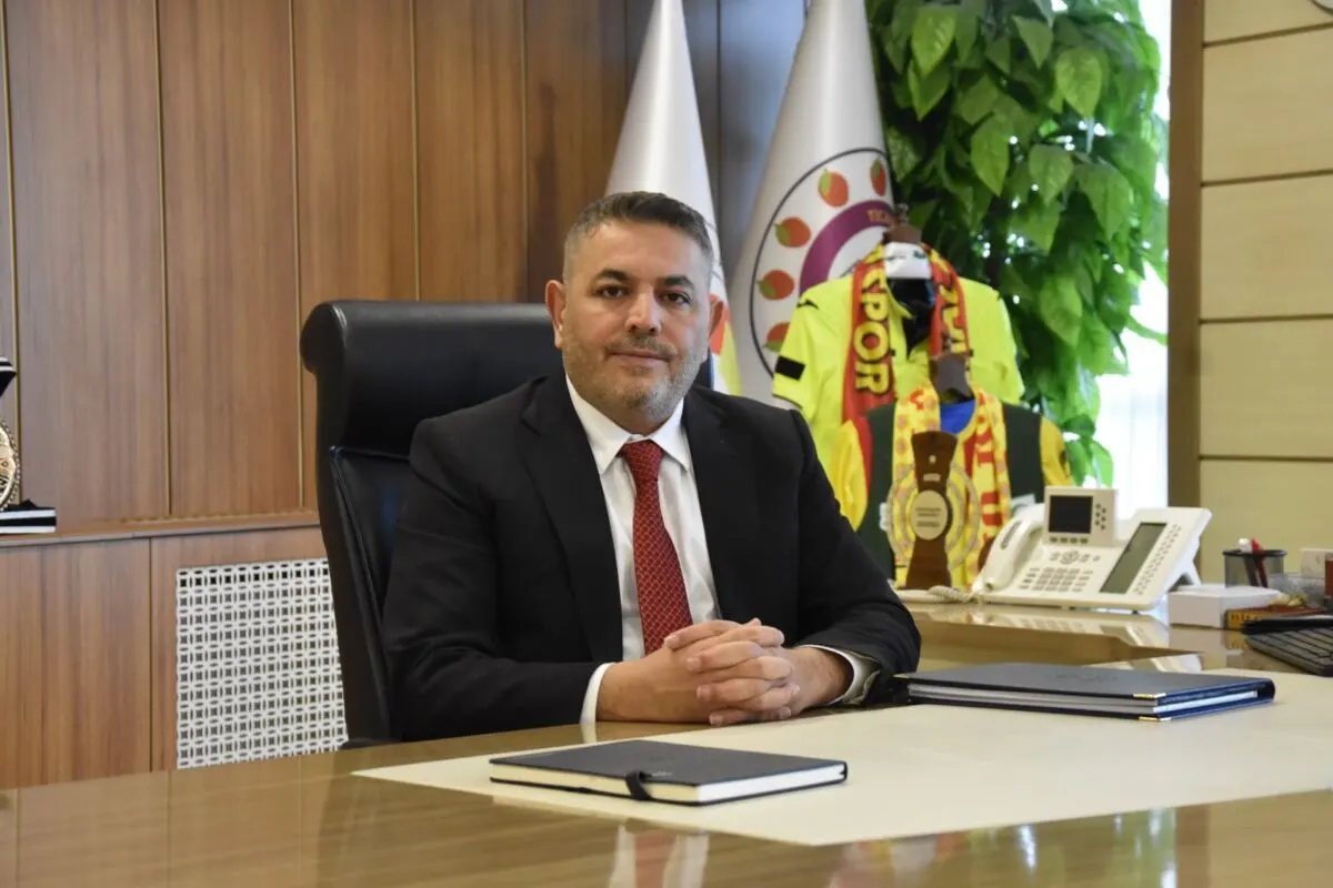 Depremzede esnaf ve tüccarların iş yeri talepleri değerlendirmeye alındı.