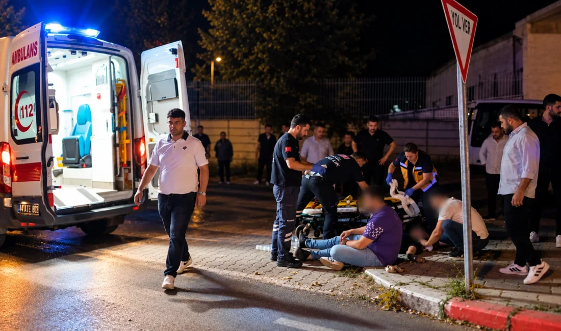 Yeşilyurt’ta kontrolden çıkan transit minibüs, yol kenarındaki ağaca çarparak durabildi.
