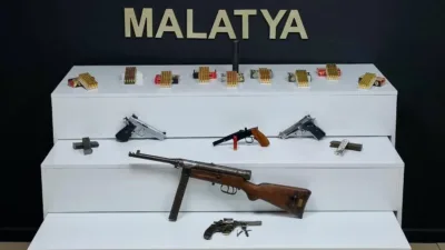 8 adrese düzenlenen operasyonda 8 ruhsatsız silah ve 515 fişek