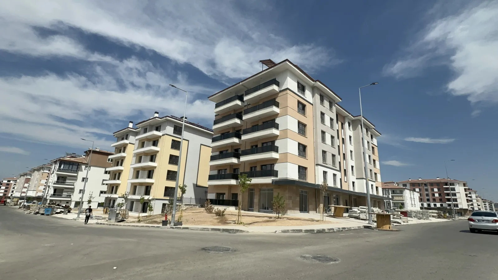 Eylül ve ekim aylarında teslim edilecek konut, dükkân, ofis ve