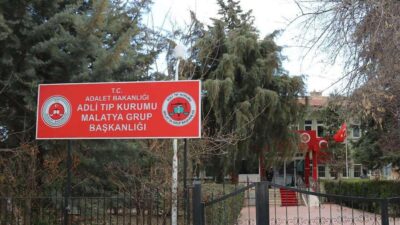 Yeşilyurt’ta evde yalnız olduğu sırada kendini asan kadının hayatını kaybettiği