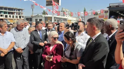 Açılışta konuşan Seyit Torun, ekonomik sorunlar ve siyasi sürece ilişkin