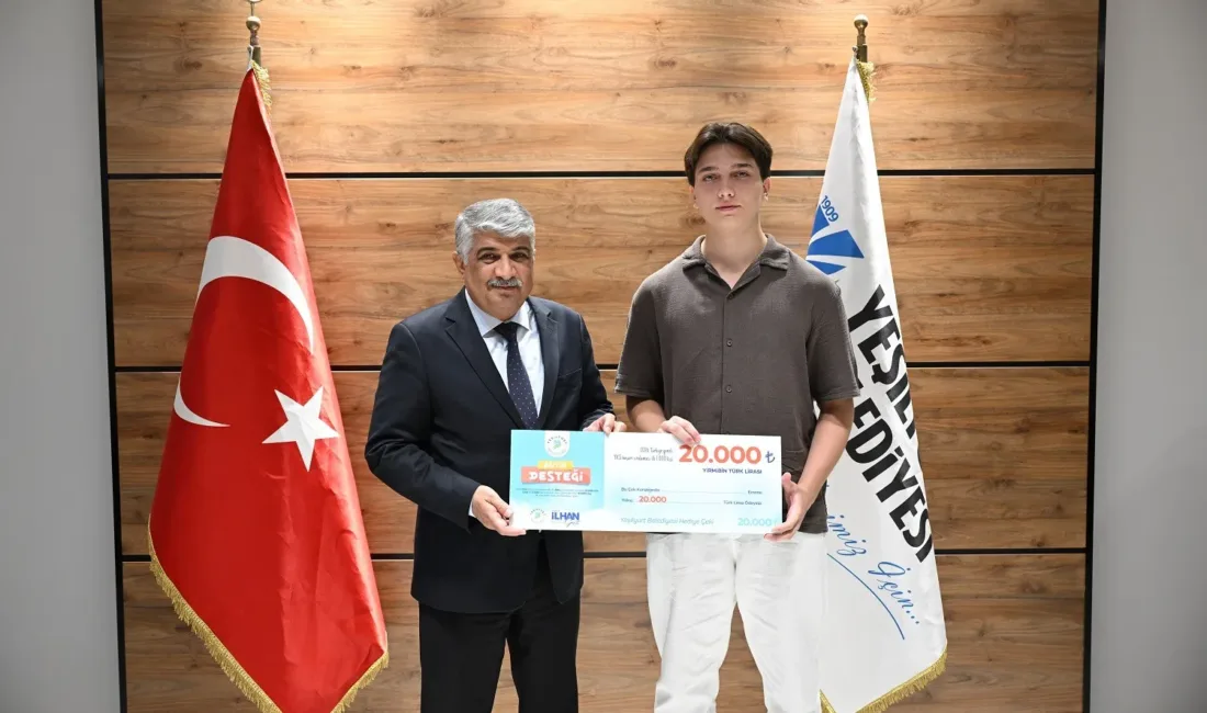 İlk 1000’e giren öğrencilere 20 bin, 1001-2000 arasındakilere 10 bin