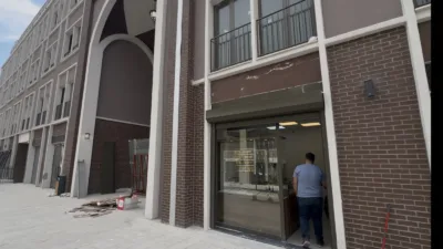 Şüpheliler, altınların bulunduğu çelik kasaya ulaşamayınca kasadaki bir miktar parayı
