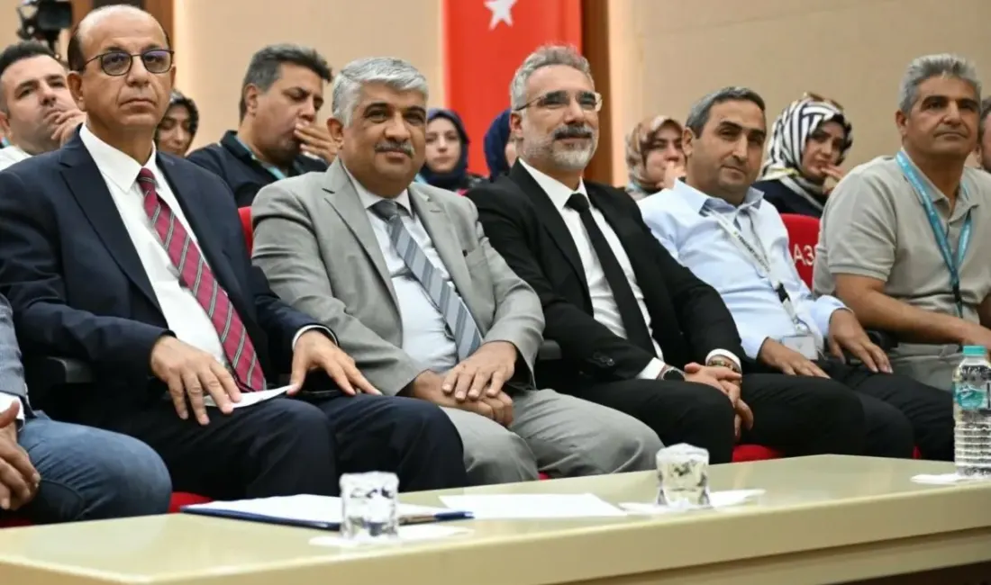 Seminerde yeni dönemde uygulanacak çalışmalar ve güncel müfredat programları ele