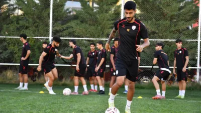 Malatya temsilcisi, Diyarbekirspor deplasmanında oynayacağı ilk maçın hazırlıklarını sürdürüyor.