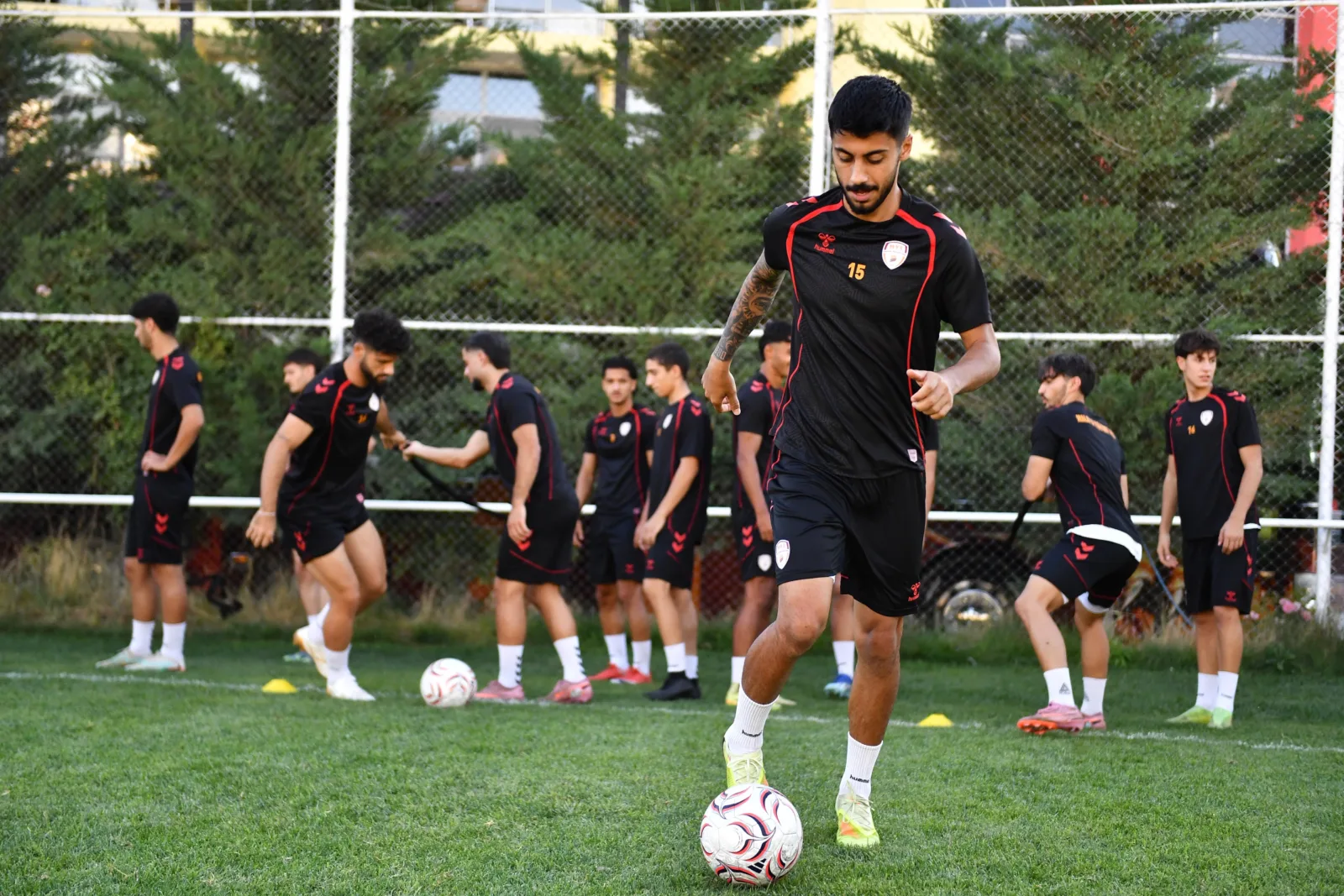 Malatya temsilcisi, Diyarbekirspor deplasmanında oynayacağı ilk maçın hazırlıklarını sürdürüyor.