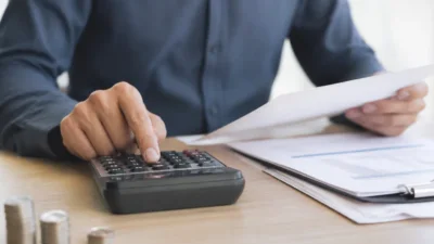 Yıl sonu enflasyonu yüzde 28-30,32 aralığında gerçekleşirse memur zammının yüzde