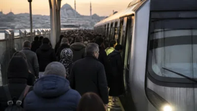 İBB’ye bağlı otobüs, metro, metrobüs ve Şehir Hatları vapurları gün