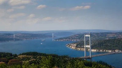 Erdoğan’ın imzaladığı kararla köprü ve otoyolların işletme haklarının devrine yönelik