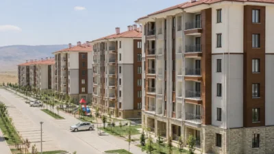 Hak sahipleri belirlenmesine rağmen daire belirleme kurası için resmi tarih