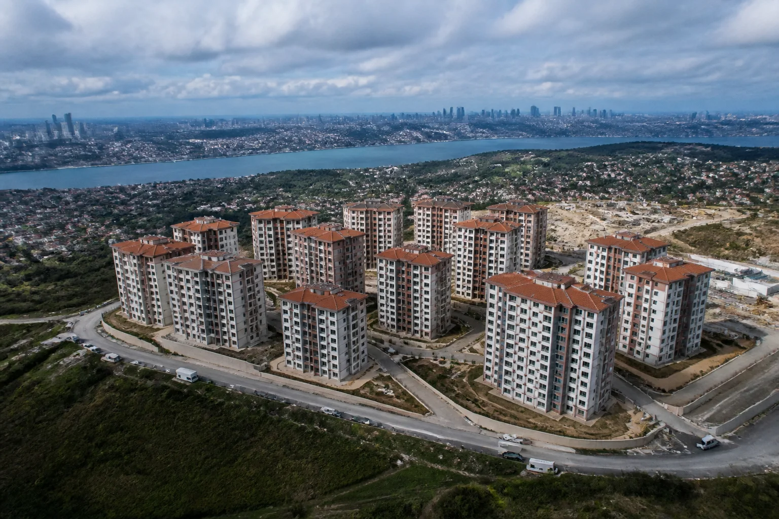 İstanbul’daki projede başvuruların 14 Eylül’de e-Devlet üzerinden başlaması planlanıyor; bekârlar
