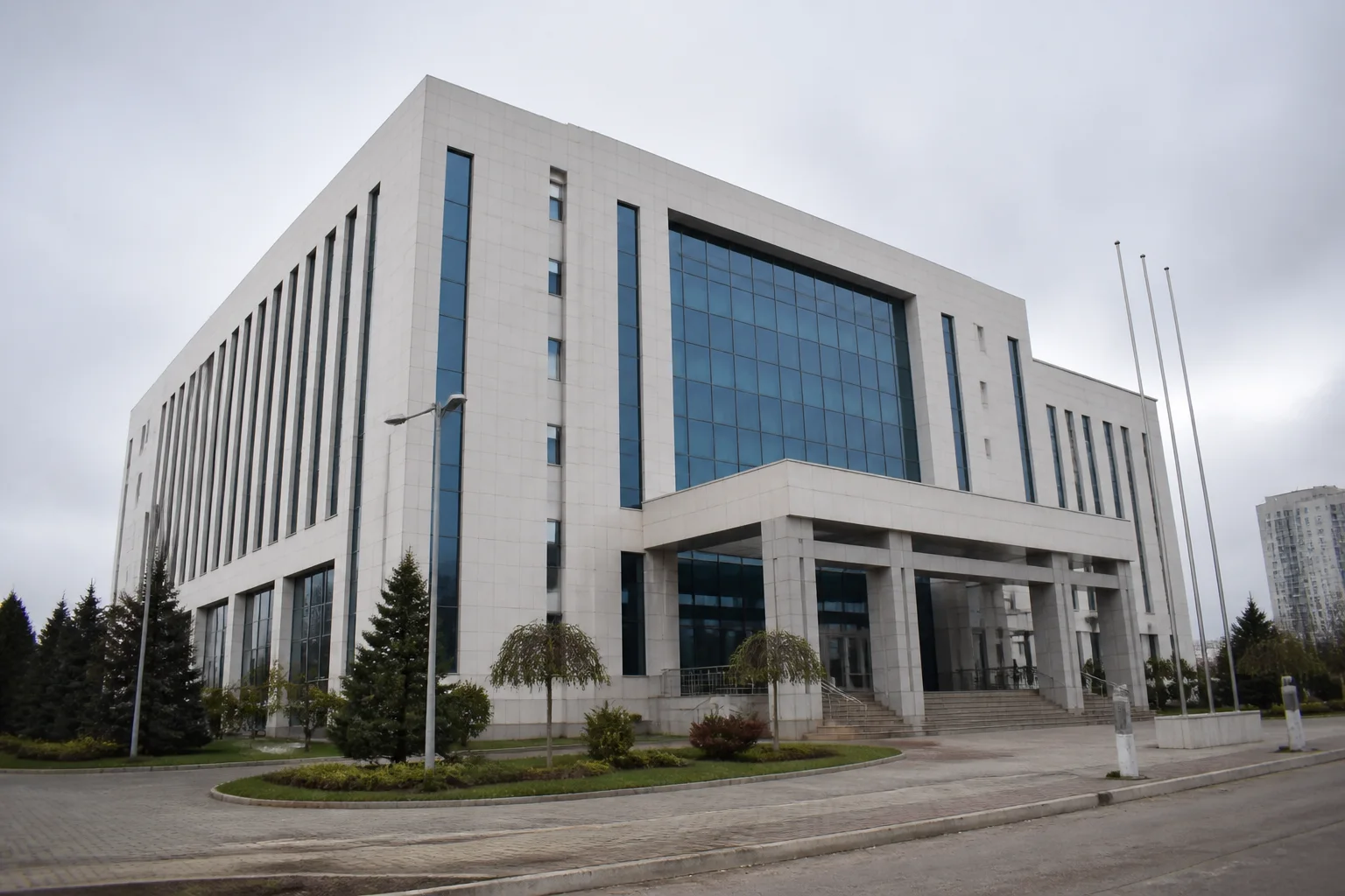 Atama ve görevden alma kararları Resmî Gazete’de yayımlanarak yürürlüğe girdi.