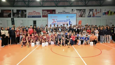 Malatya’daki turnuvaya 42 takım ve 200 sporcu katılırken dereceye giren