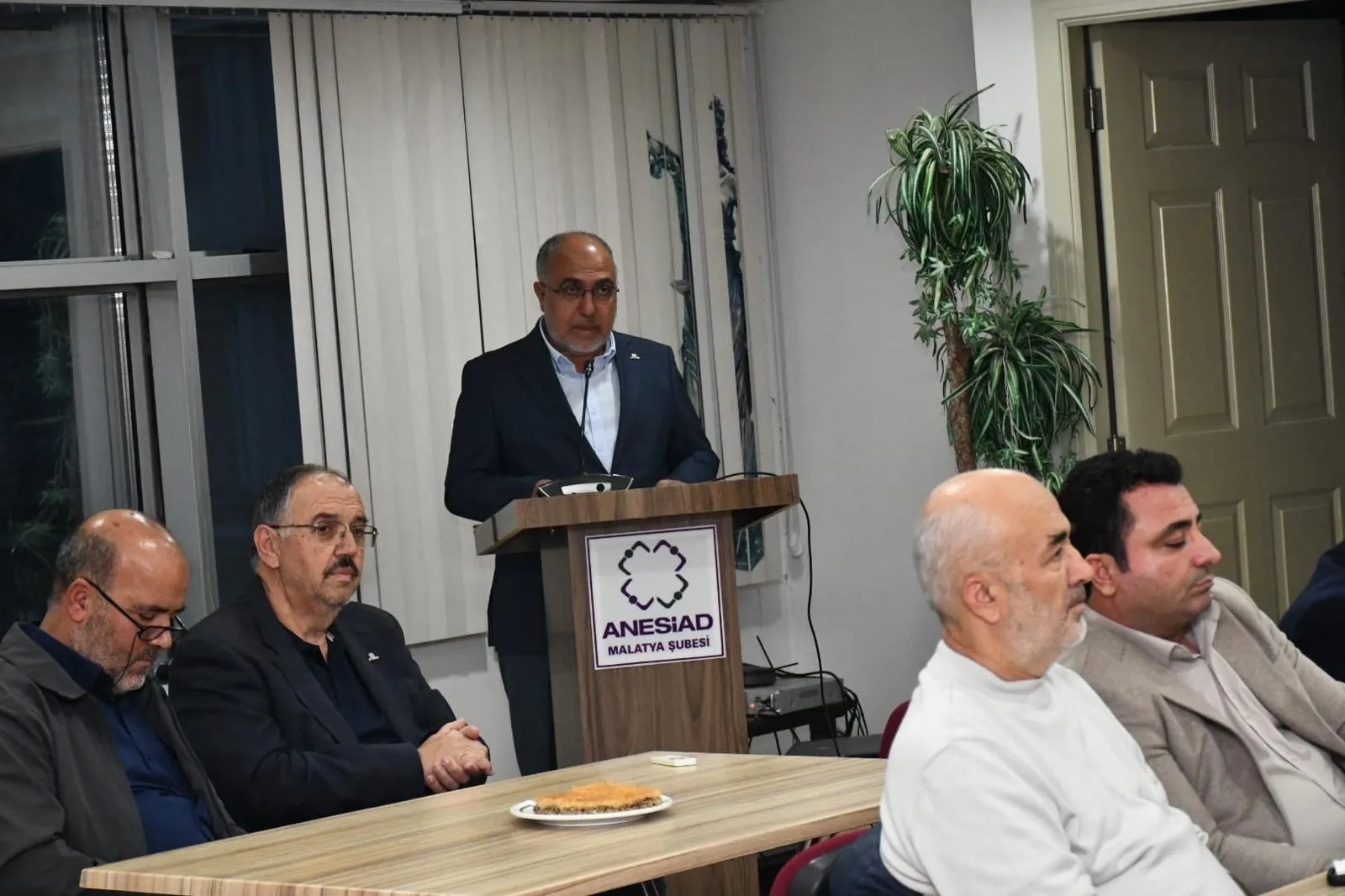 ANESİAD Malatya Şubesi’nin 6. Olağan Genel Kurulu’nda Doğaner, delegelerin oy