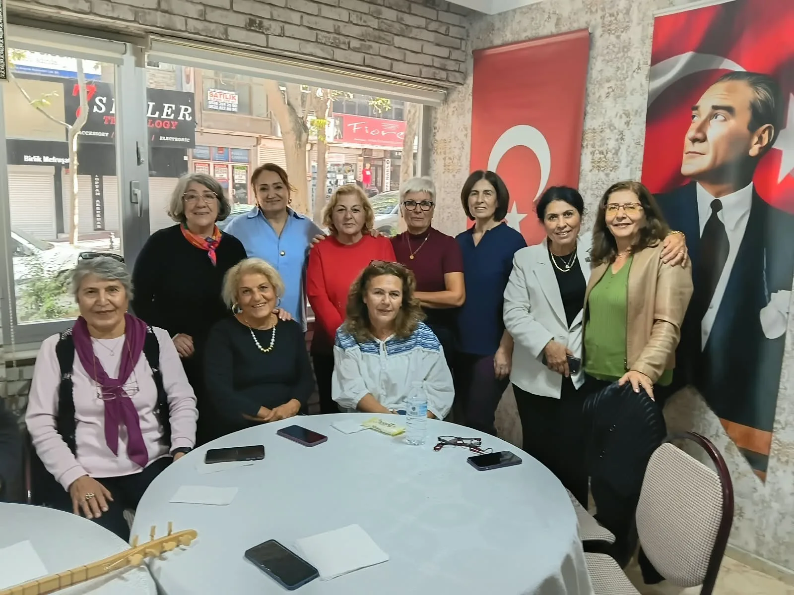 Kadın Komisyonu toplantısında kültürel etkinlikler, sosyal projeler ve hemşehri buluşmaları