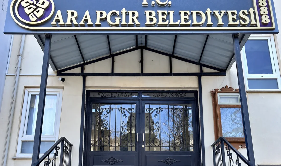 Raporda belediyenin taşınmaz yönetimi, doğrudan temin işlemleri ve mali kayıtlarında