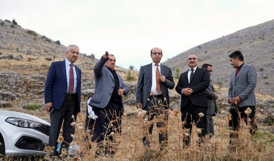 Yeşilyurt Belediyesi’nin yürüttüğü çalışmalarla köprülerin ulaşımı daha güvenli ve kesintisiz