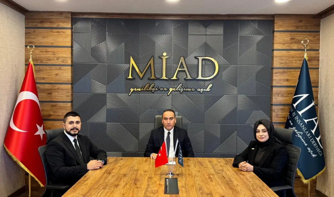 Gençlik Kolları Başkanlığına Salih Erşahin, Kadın Kolları Başkanlığına Nida Gezek