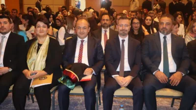 Olağan genel kurulun ilk gününde konuşmalar yapılırken, seçimde üç aday