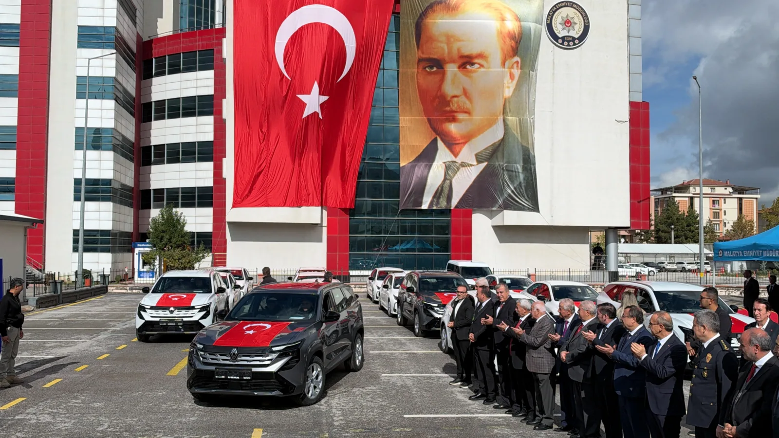 Vali Seddar Yavuz, 6 Şubat depremlerinin ardından suçla mücadelede mesafe