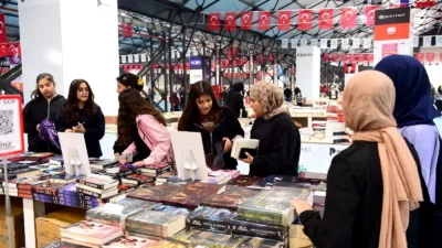 Başkan Sami Er, 12. Malatya Kitap Fuarı’nın beşinci gününde ziyaretçi