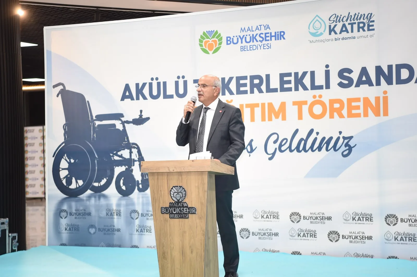 Belediye ve KATRE Vakfı iş birliğiyle sağlanan sandalyelerin toplam değeri
