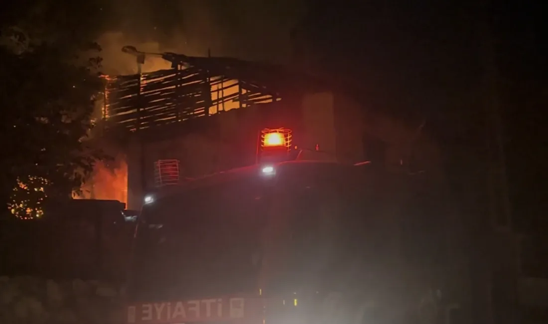 Birkaç gün önce de yanan iki katlı kerpiç evdeki yangının