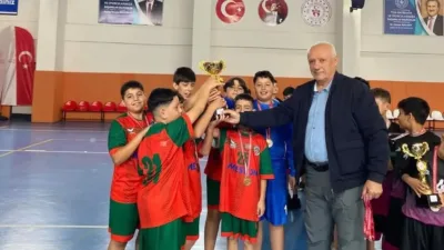 29 Ekim etkinlikleri kapsamında düzenlenen turnuvada Malatya Büyükşehir Belediye Spor