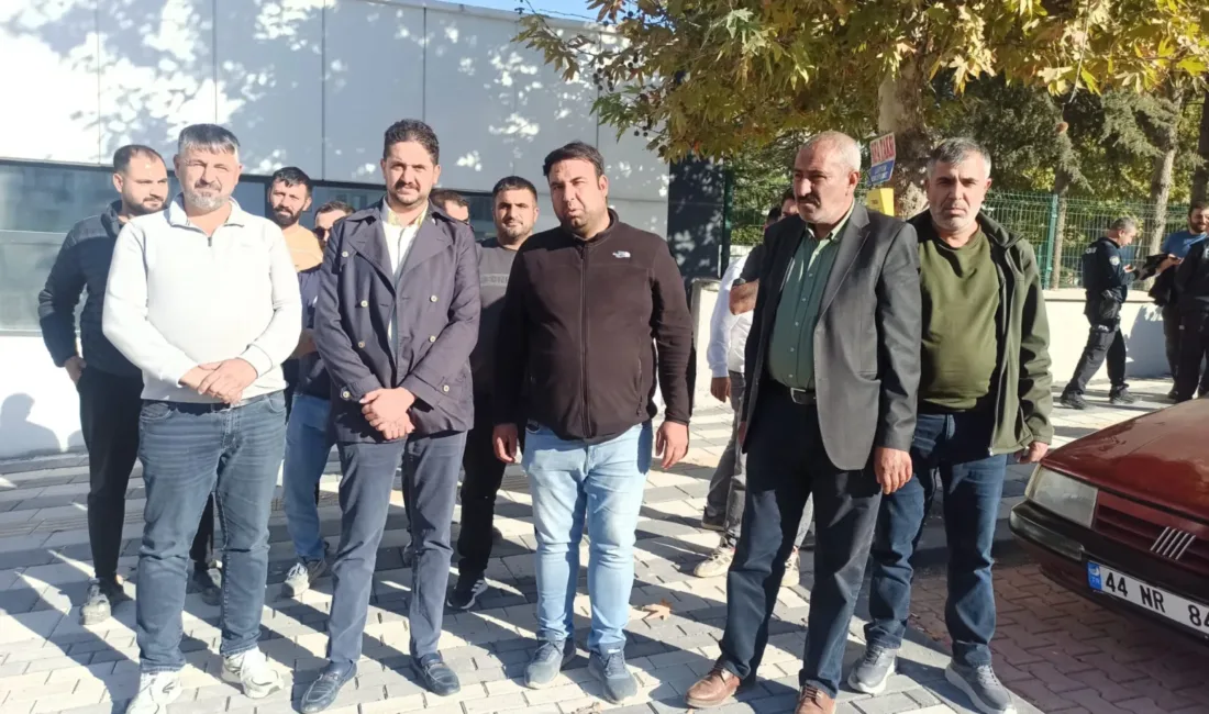 Esnaf ve taşeronlar, piyasada 200-250 milyon liralık çek bulunduğunu iddia