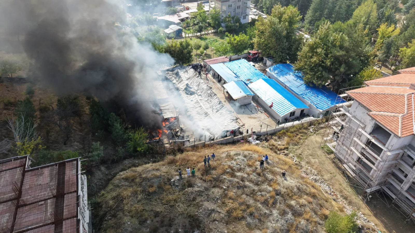 Yeşilyurt Gündüzbey’deki yangında can kaybı ve yaralanma yaşanmadı, maddi hasar