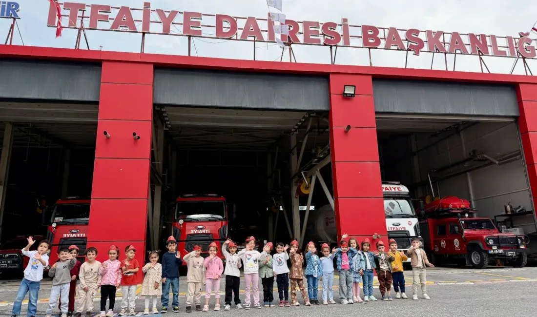 Erdem Okulu öğrencileri, yangın güvenliği ve itfaiyecilik mesleği hakkında bilgi