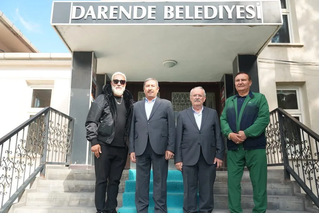 Sanatçı Tarık Mengüç, Günpınar Şelalesi’ni ziyaret edip Belediye Başkanı Alican