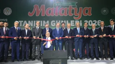 Seddar Yavuz, İstanbul’daki tanıtım günlerinde deprem sonrası yeniden inşa çalışmalarını