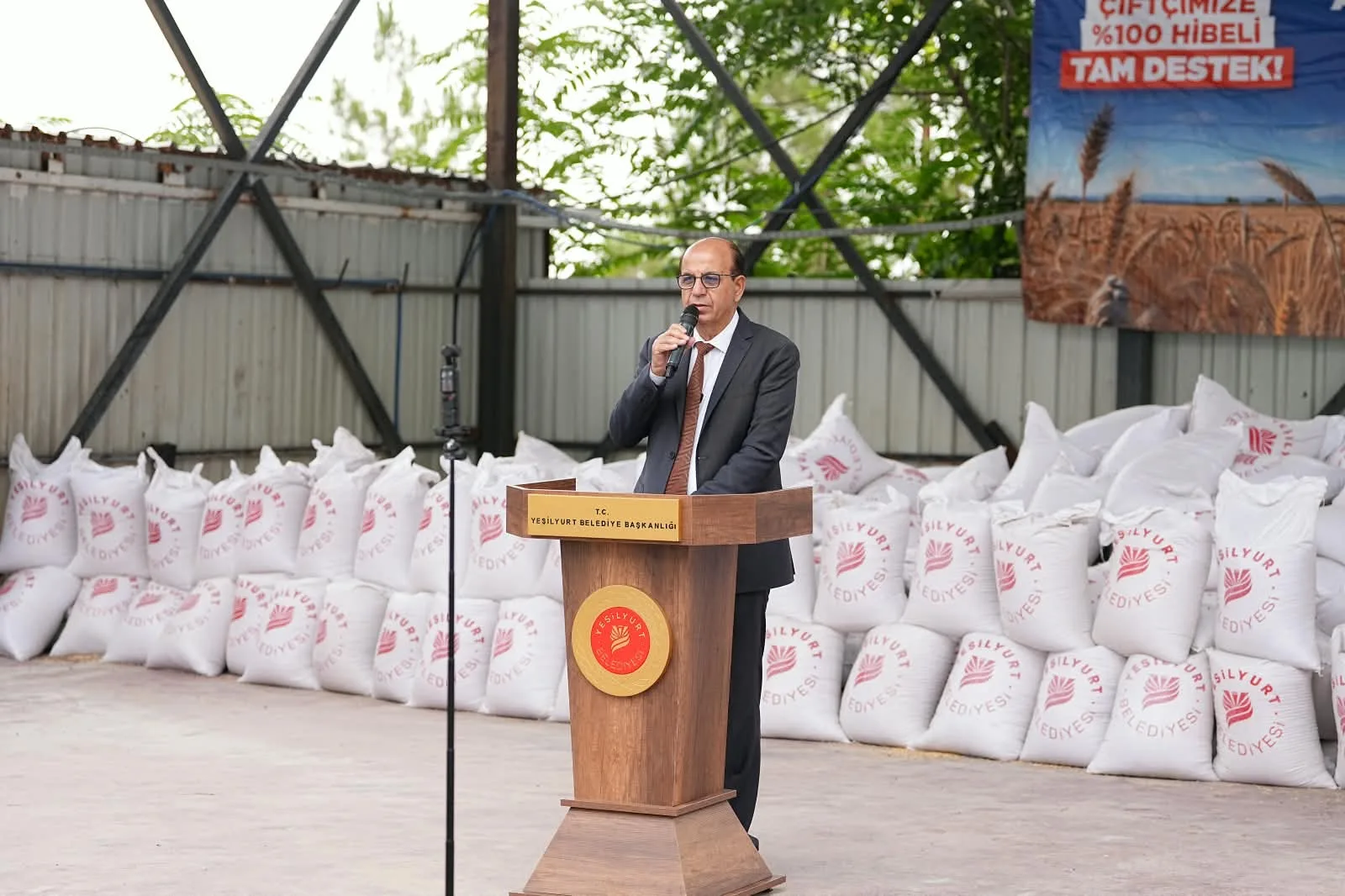Belediye Başkanı İlhan Geçit, üç yılda üreticilere toplam 150 ton
