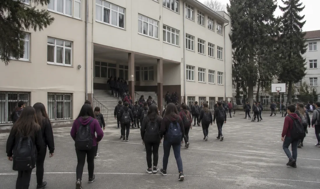 İstanbul’da 19 Ekim Pazartesi için okulların tatil edildiğine dair yeni