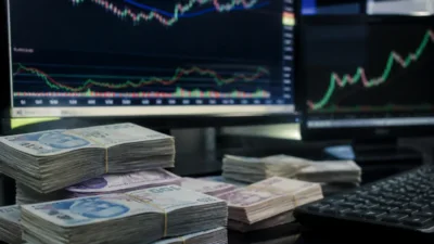 Ankete göre eylülde aylık enflasyon beklentisi yüzde 2,21, yıl sonu