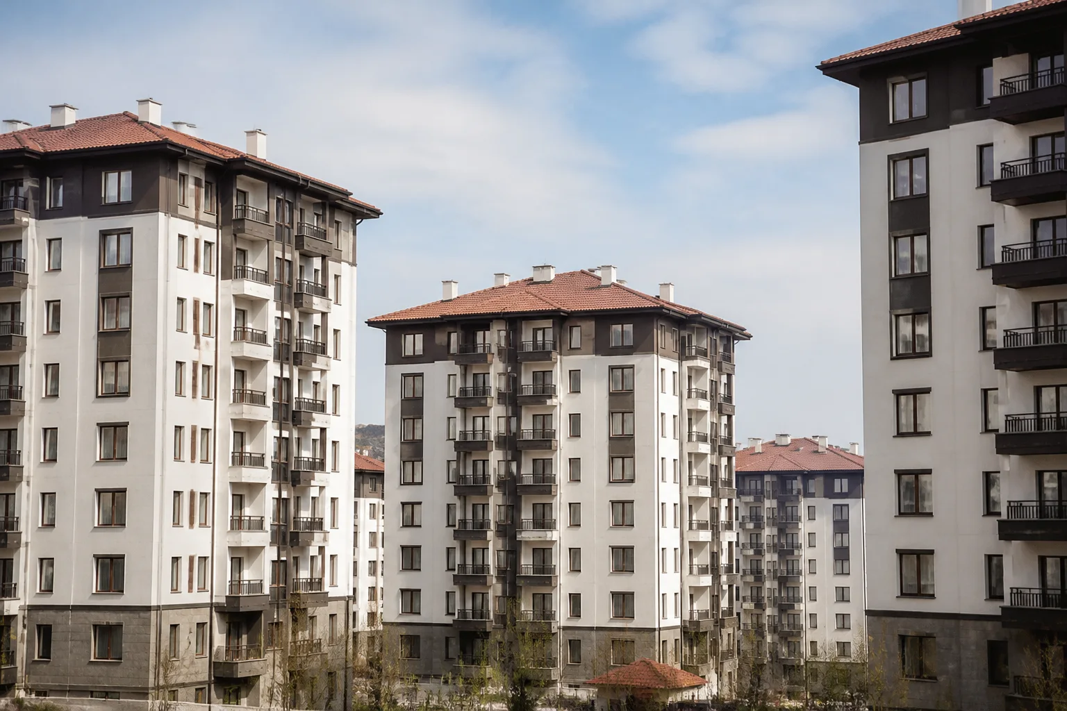 Kesin oran açıklanmadı; tahminlere göre 100 metrekare lojman kirası türüne
