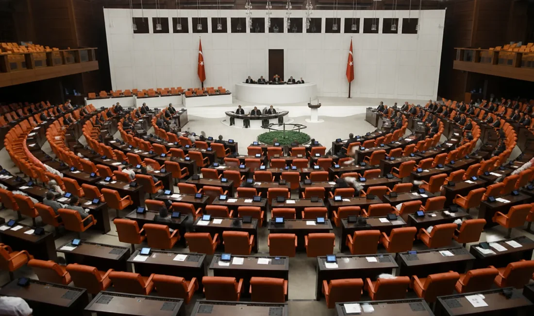 Genel Kurulda beş muhalefet partisinin sanayi, emeklilik, eğitim, memuriyet ve